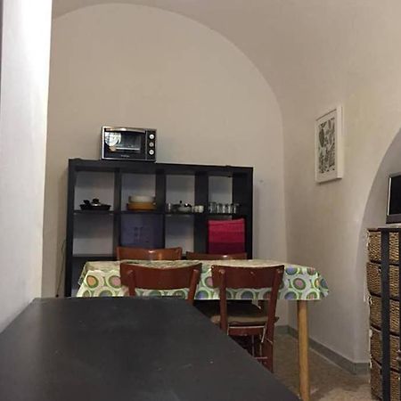 Historic Apartment In Centre Of City 100M To Sea Monopoli Buitenkant foto
