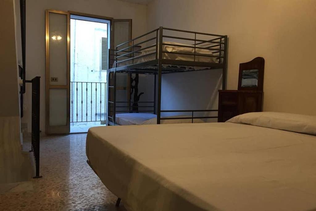 Historic Apartment In Centre Of City 100M To Sea Monopoli Buitenkant foto