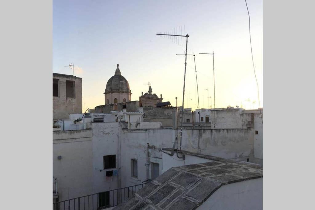 Historic Apartment In Centre Of City 100M To Sea Monopoli Buitenkant foto