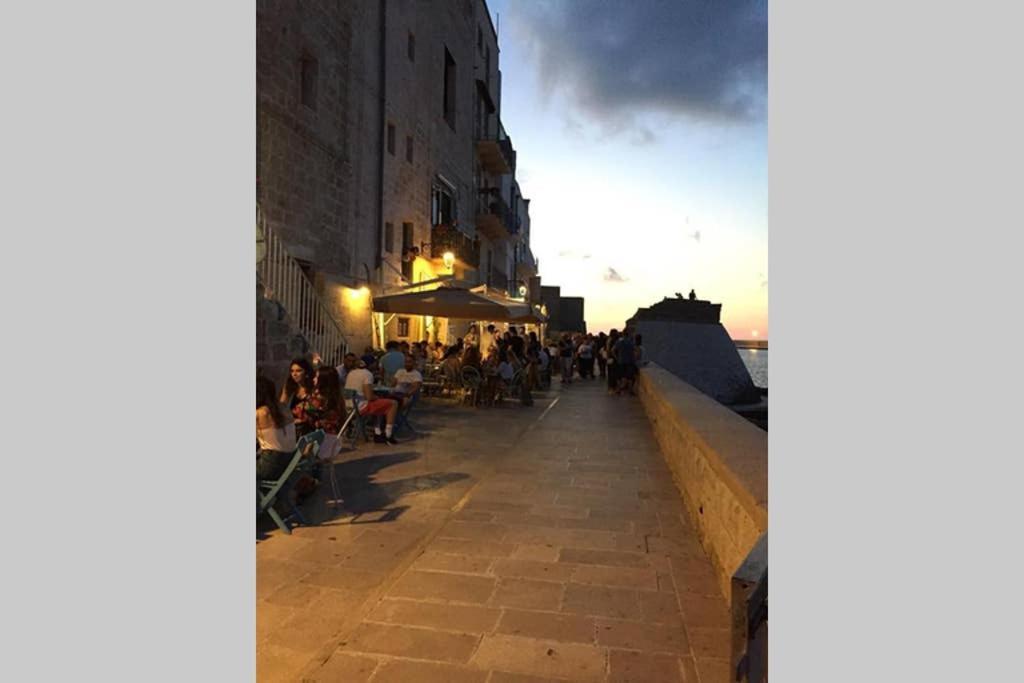 Historic Apartment In Centre Of City 100M To Sea Monopoli Buitenkant foto